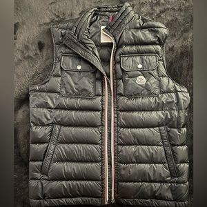 Moncler size 3 men’s down feather button down black vest.